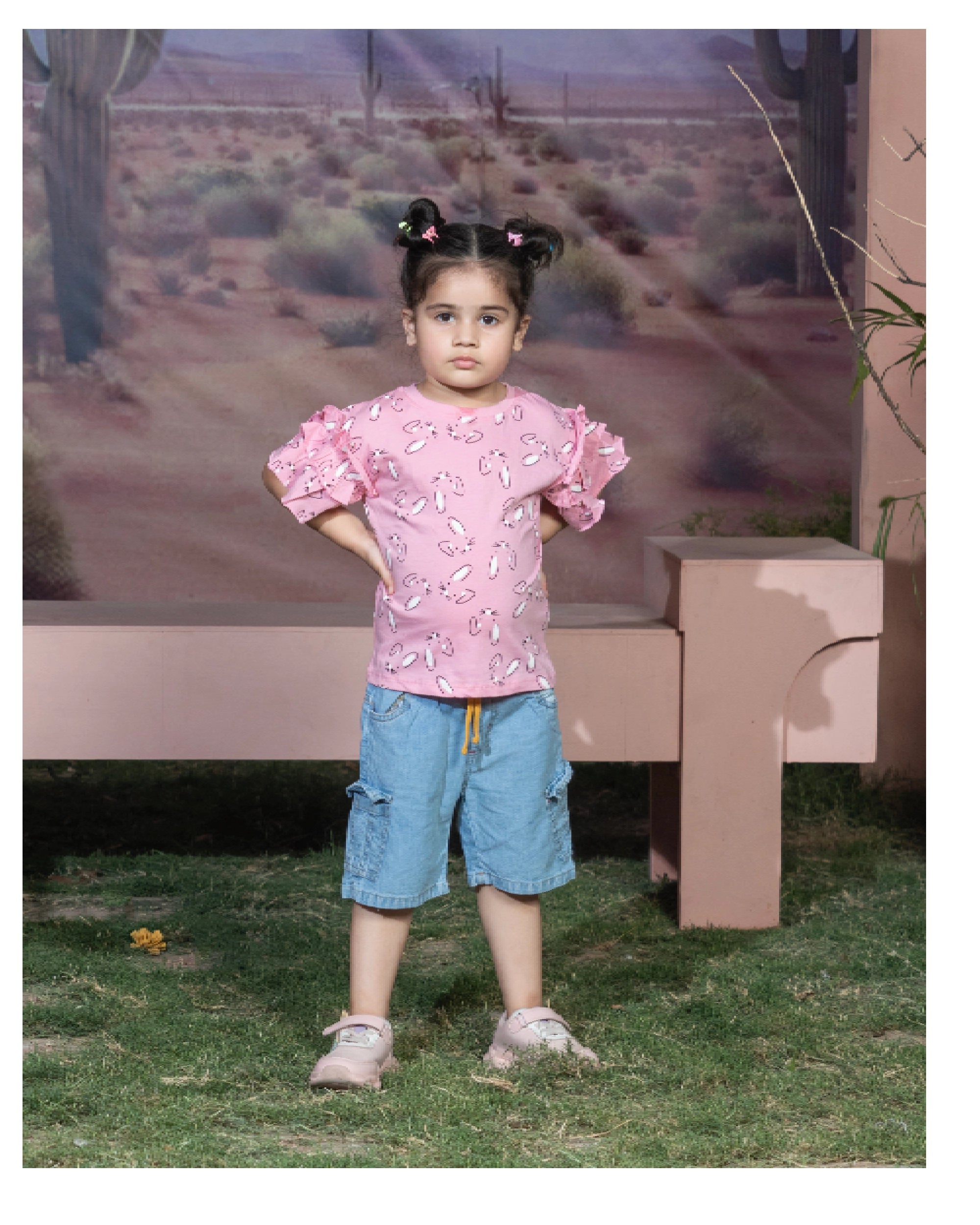𝗣𝗹𝗮𝘆𝗳𝘂𝗹 𝗕𝘂𝗻𝗻𝘆 𝗥𝘂𝗳𝗳𝗹𝗲 𝗧𝗲𝗲 – soft pink